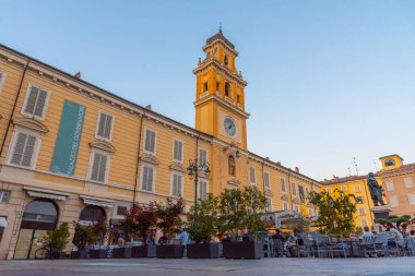 Parma, İtalya, 24 Eylül 2021: İtalyan kenti Parma 'da Palazzo del Governatore.