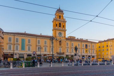 Parma, İtalya, 24 Eylül 2021: İtalyan kenti Parma 'da Palazzo del Governatore.