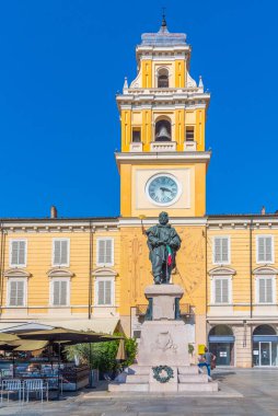 Parma, İtalya, 24 Eylül 2021: İtalyan kenti Parma 'da Palazzo del Governatore.