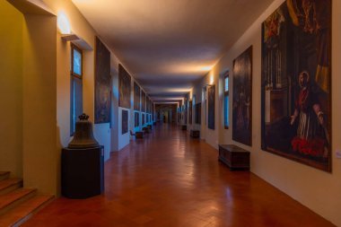 Mantua, İtalya, 23 Eylül 2021: İtalyan kenti Mantua 'daki Palazzo Ducale' nin Salonu.