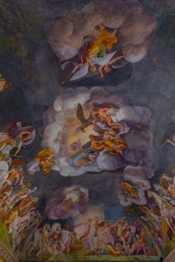 Mantua, İtalya, 23 Eylül 2021: İtalyan kenti Mantua 'daki Palazzo Ducale' nin Tavanı.