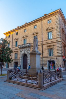 Modena, İtalya, 23 Eylül 2021: Piazza Giacomo Mateotti İtalyan kenti Modena.