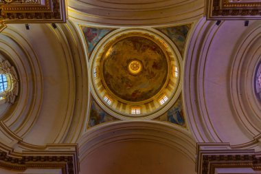 Bologna, İtalya, 22 Eylül 2021: Bologna, İtalya 'da Madonna di San Luca Sığınağı.