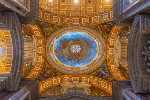 Roma Italia Octombrie 2021 Plafonul Decorat Bazilicii San Pietro Din — Fotografie, imagine de stoc