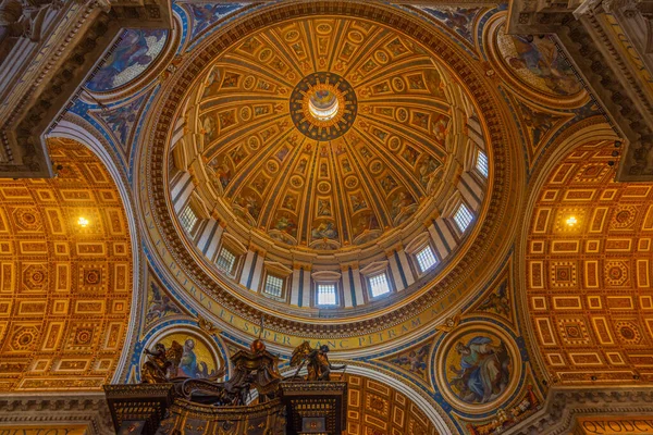 Roma Ottobre 2021 Soffitto Decorato Della Basilica San Pietro Vaticano — Foto Stock