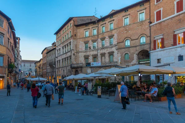 Perugia Italien Oktober 2021 Nattutsikt Över Corso Pietro Vannucci Den — Stockfoto