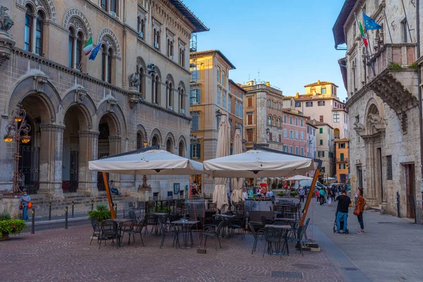 Perugia, İtalya, 1 Ekim 2021: Piazza Giacomo Matteotti İtalya 'nın eski Perugia kentinde.