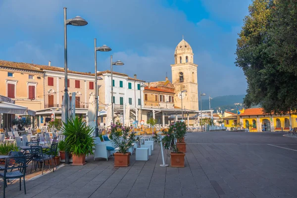 Sirolo, İtalya, 28 Eylül 2021: San Nicolo di Bari Kilisesi Sirolo, İtalya.