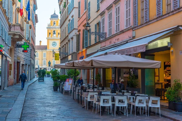 Parma Itálie Září 2021 Úzká Ulice Centru Italského Města Parma — Stock fotografie