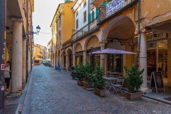 Mantua Itálie Září 2021 Úzká Ulice Centru Italského Města Mantua — Stock fotografie