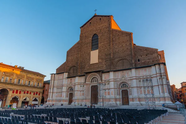 Bologna, İtalya, 21 Eylül 2021: San Domenico Bazilikası, Bologna İtalya