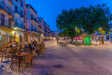 Plasencia, İspanya, 17 Mayıs 2021: Plasencia 'da Plaza Belediye Başkanı' nın günbatımı