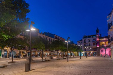 Plasencia, İspanya, 17 Mayıs 2021: Plasencia 'da Plaza Belediye Başkanı' nın günbatımı