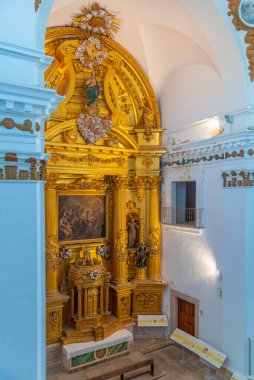 Caceres, İspanya, 18 Mayıs 2021: İspanya 'nın Caceres kentindeki San Francisco Javier Kilisesi