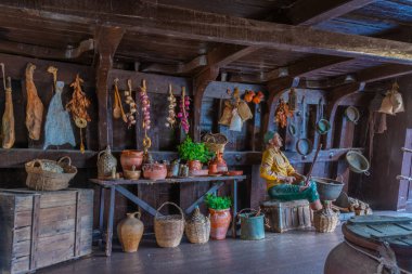 La Rabida, İspanya, 21 Mayıs 2021: İspanya 'daki Muelle de las Carabelas' ta Kolomb gemisinin bir kopyası.