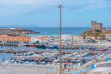 Tarifa, İspanya, 23 Mayıs 2021: Tarifa İspanya 'daki liman manzarası