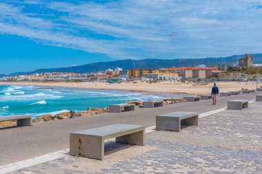 Tarifa, İspanya, 23 Mayıs 2021: İspanya 'nın Tarifa kentinin deniz manzarası