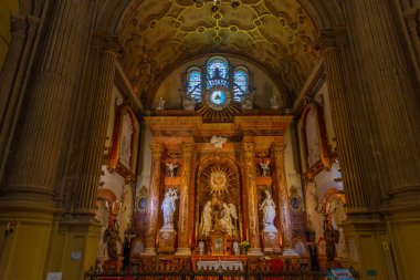 Malaga, İspanya, 24 Mayıs 2021: İspanya 'nın Malaga kentindeki katedralin içi