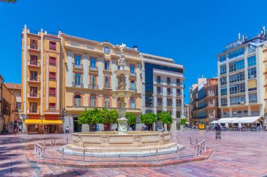 Malaga, İspanya, 24 Mayıs 2021: İspanyol kenti Malaga 'da Plaza de la Constitucion