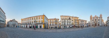 Evora, Portekiz, 15 Haziran 2021: Evora, Portekiz 'deki Sao Antao Kilisesi