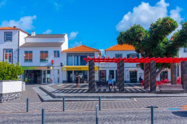 Madalena, Portekiz, 28 Haziran 2021: Portekiz 'in Madalena kentinin kıyısı Pico Adası, Azores.