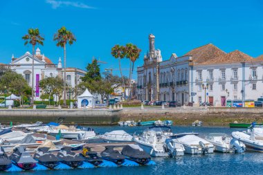 Faro, Portekiz, 18 Haziran 2021: Portekiz 'in Faro kentinde Marina.