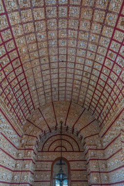 Faro, Portekiz, 18 Haziran 2021: Faro, Portekiz 'deki Carmo kilisesinde Capela dos Ossos.