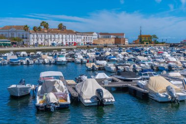Faro, Portekiz, 18 Haziran 2021: Portekiz 'in Faro kentinde Marina.