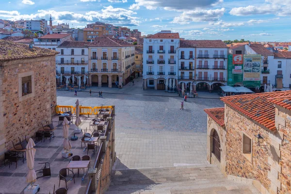 Caceres, İspanya, 18 Mayıs 2021: İspanyol kenti Caceres 'in Plaza Belediye Başkanı