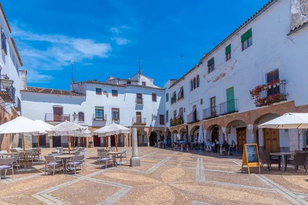 Zafra, İspanya, 20 Mayıs 2021: İspanyol şehri Zafra 'da Plaza Chica