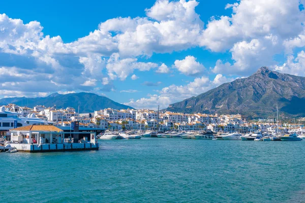 Marbella, İspanya, 23 Mayıs 2021 Marina Puerto Banus İspanya