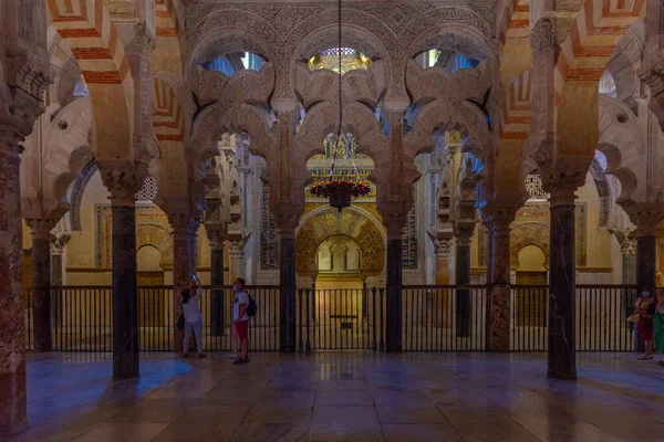 Cordoba Spagna Maggio 2021 Archi Pilastri Della Cattedrale Della Mezquita — Foto Stock