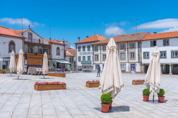 Guarda, Portekiz, 4 Temmuz 2021: Portekiz 'in Guarda kasabasındaki eski kasaba meydanı.