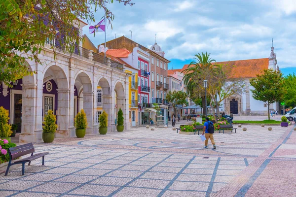 Setubal, Portekiz, 21 Haziran 2021: Portekiz 'in Setubal kentindeki eski kasabada Praca de Bocage Meydanı.