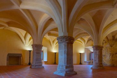 Estremoz, Portekiz, 15 Haziran 2021: Portekiz 'in Evoramonte köyündeki şatonun içi.