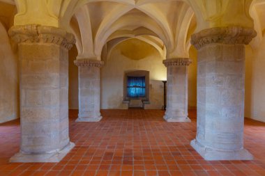 Estremoz, Portekiz, 15 Haziran 2021: Portekiz 'in Evoramonte köyündeki şatonun içi.