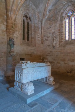 Evora, Portekiz, 14 Haziran 2021: Evora Portekiz katedralindeki mezar