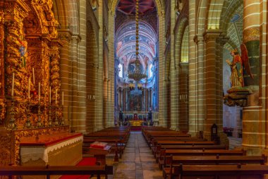 Evora, Portekiz, 14 Haziran 2021: Evora Portekiz katedralinin içi