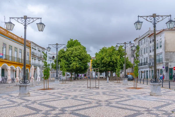 Beja, Portekiz, 17 Haziran 2021: Portekiz 'in Beja kentinde bir meydanın manzarası.