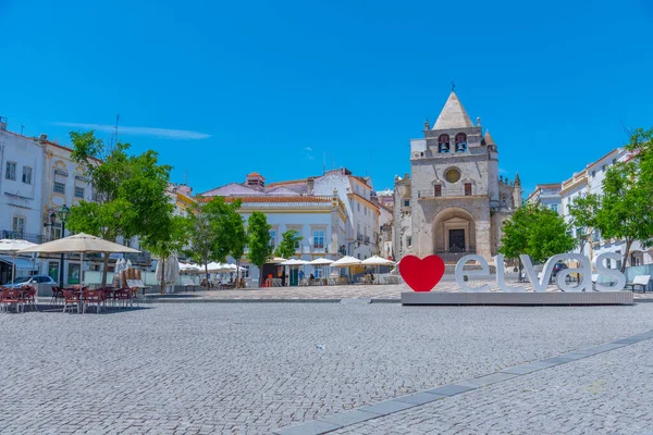 Elvas Portugália 2021 Június Praca Republica Tér Feltételezés Asszonyának Temploma — Stock Fotó