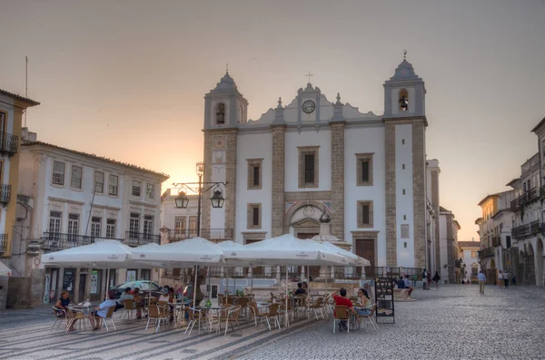 2021年6月14日 葡萄牙埃武拉 葡萄牙埃武拉圣安涛教堂的夜景 — 图库照片