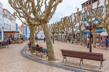 Ericeira, Portekiz, 28 Ekim 2021: Portekiz 'in Ericeira kentindeki Praca da Republica.