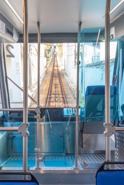 Nazare, Portekiz, 27 Ekim 2021: Nazare Portekiz 'de bir fünikülerin iç kesimi