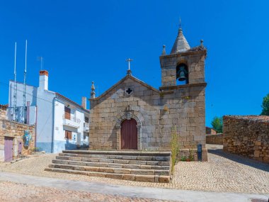 Portekiz 'in eski Idanha-a-Velha kasabasındaki kilise.