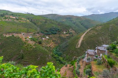 Portekiz 'deki Serra do Acor dağ sırasının manzarası.