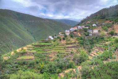 Portekiz 'deki Serra do Acor dağ sırasının manzarası.