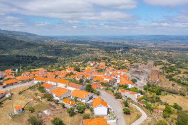 Linhares, Portekiz 'deki eski kale.