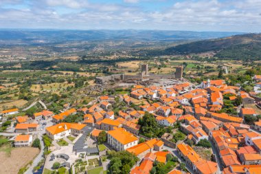 Linhares, Portekiz 'deki eski kale.