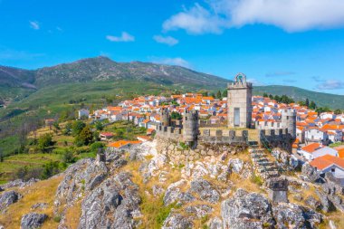 Folgosinho, Portekiz 'deki eski kale.