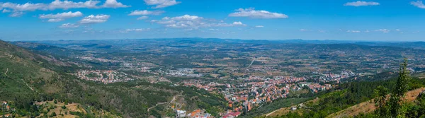 ポルトガルのコビハの町の空中写真 — ストック写真